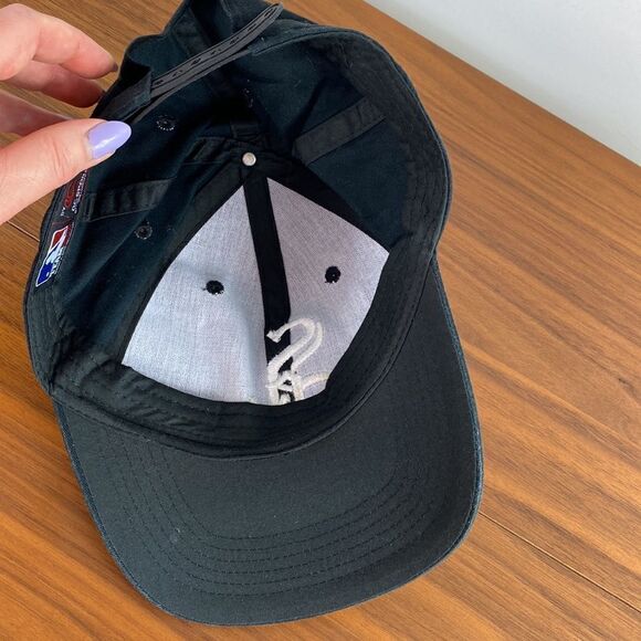 OC Sports Chicago White Sox adjustable hat, OS. - Picture 4 of 5